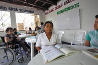 Alejandra Inga es una de las vecinas que se benefician con las clases del programa de Centros de Educación Básica Alternativa (CEBA), dictadas en una casa solidaria de Villa El Salvador. 