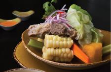 Según relatan los viajeros que visitaron Lima durante los siglos XVIII y XIX, el sancochado, cuyo antecesor fue el puchero español, era el plato popular preferido por los limeños. Crédito: Cortesía del restaurante Tanta del Centro Histórico de Lima. 