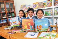 Cientos de niños y jóvenes son beneficiados con las campañas de Librotón, una iniciativa que recolecta libros para luego distribuirlos a las bibliotecas comunales y escolares de Lima.